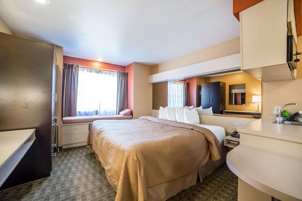 Quality Inn & Suites Elko photo 27