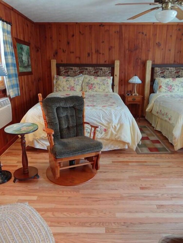 The Homestead Inn photo 35