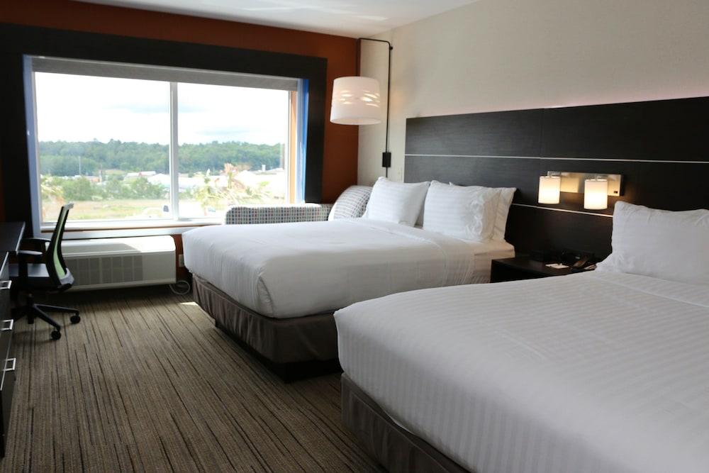 Holiday Inn Express & Suites Alabaster by IHG photo 16