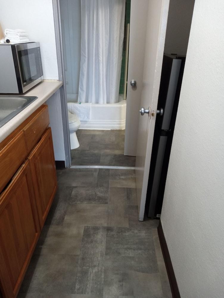 Motel Express photo 10