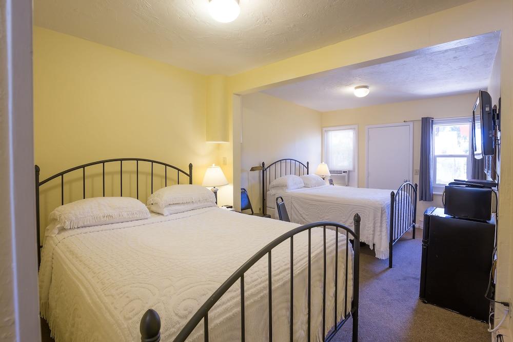 The Lava Hotel photo 10