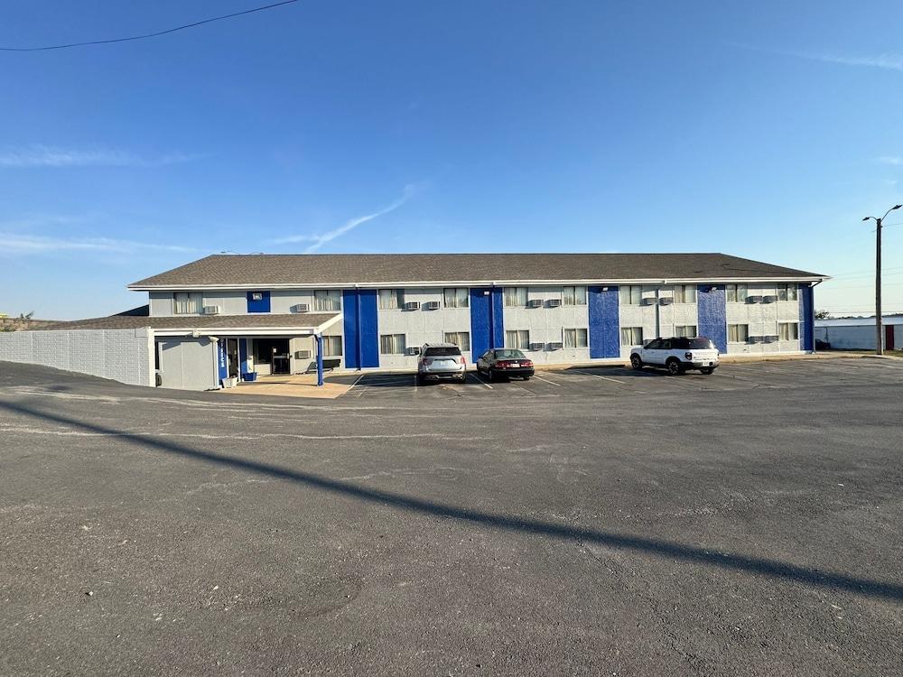 Americas Best Value Inn Beatrice photo 22