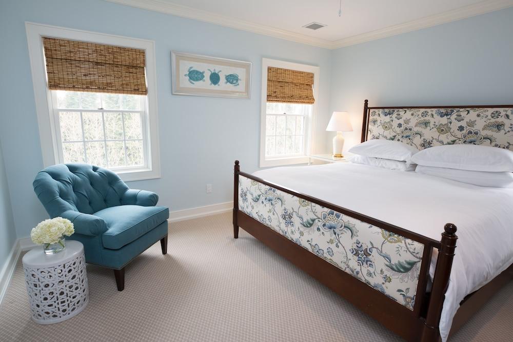 The Quogue Club at Hallock House photo 17