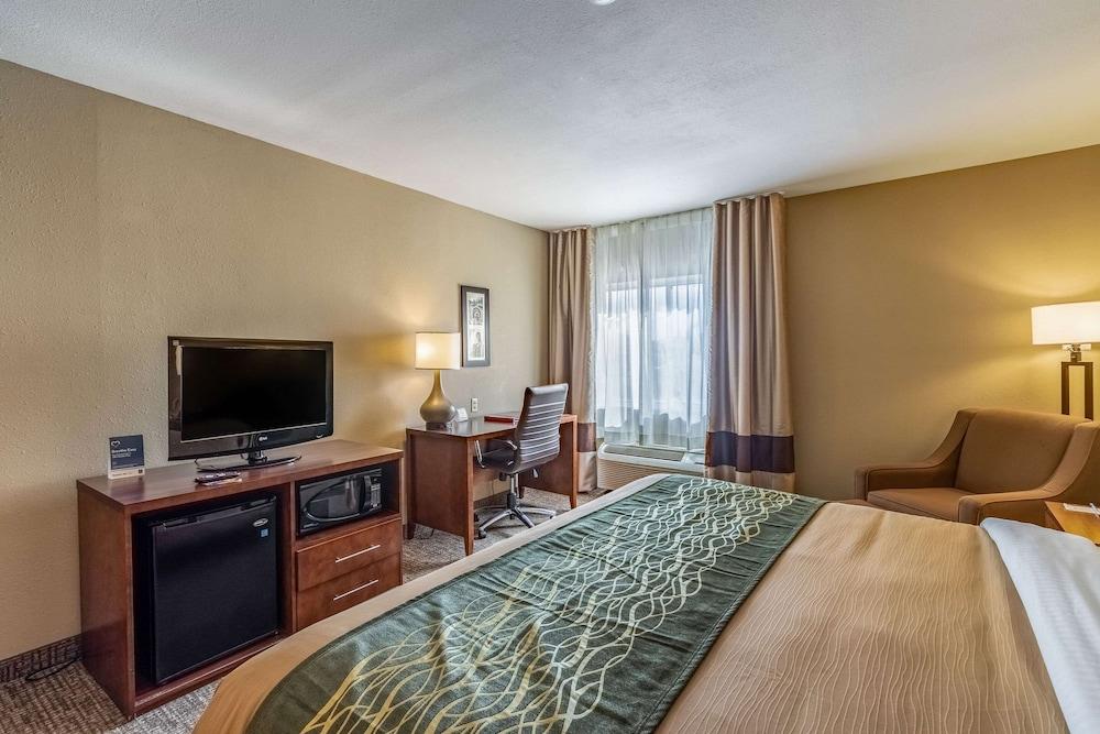 Comfort Inn Tucson Central photo 17