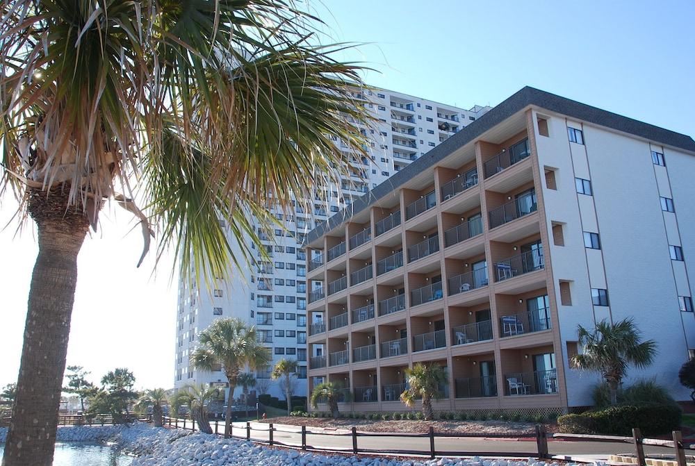 Myrtle Beach Resort by Beach Vacations photo 18