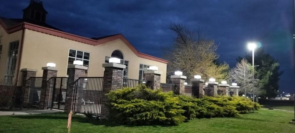 Quality Inn & Suites Carthage near Precious Moments Chapel photo 66