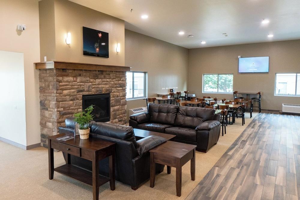 Cobblestone Inn & Suites - Sheldon photo 3