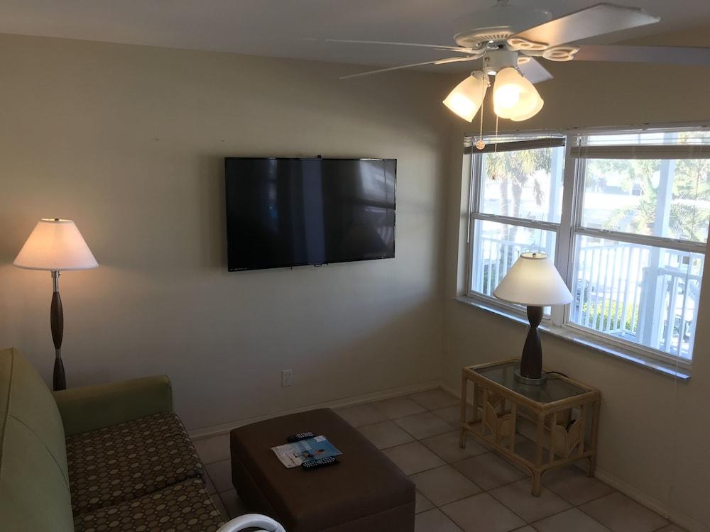 Miramar Beach Resort photo 20