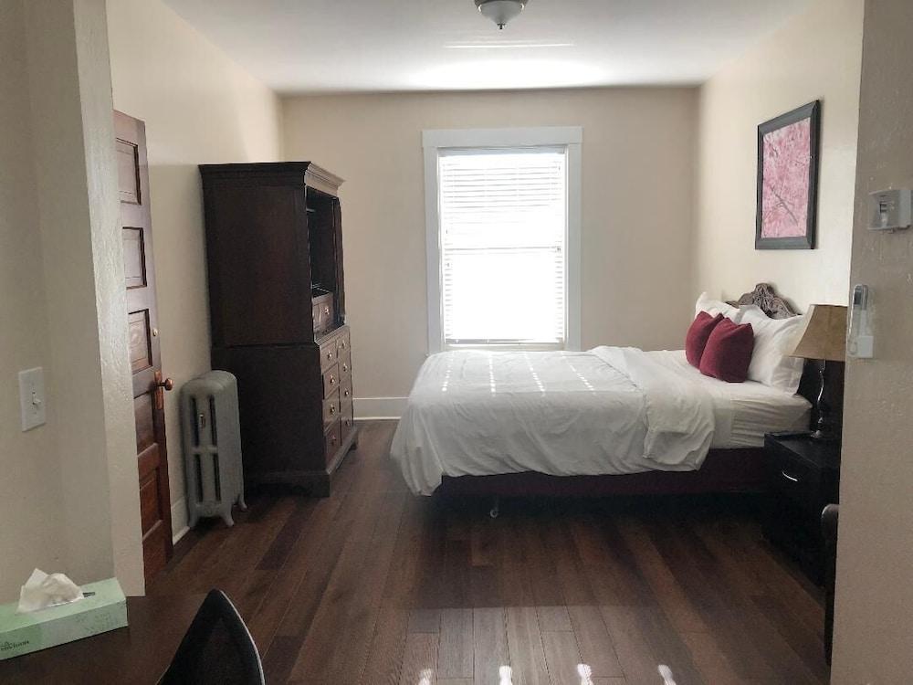 Hotel Burgess photo 5