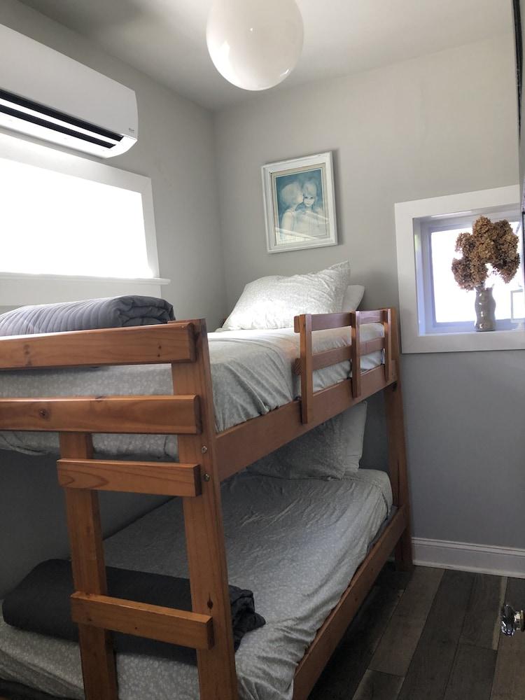 Ocean Manor Inn photo 13
