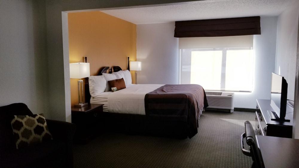 Wingate by Wyndham Indianapolis Airport-Rockville Rd. photo 10