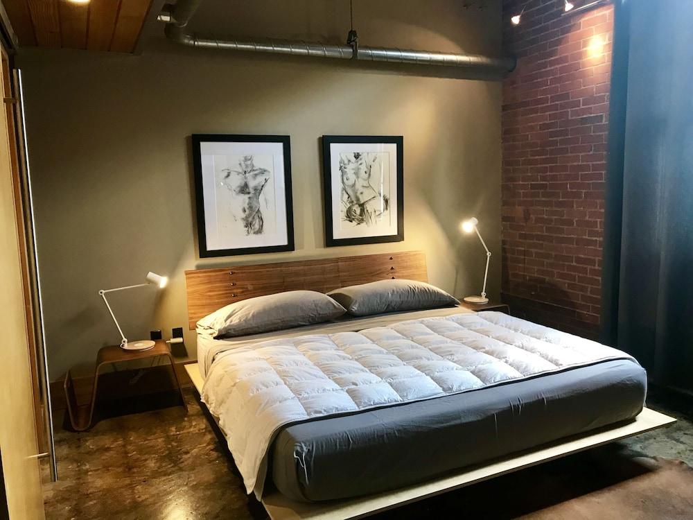 The Hangar Lofts Hotel photo 3