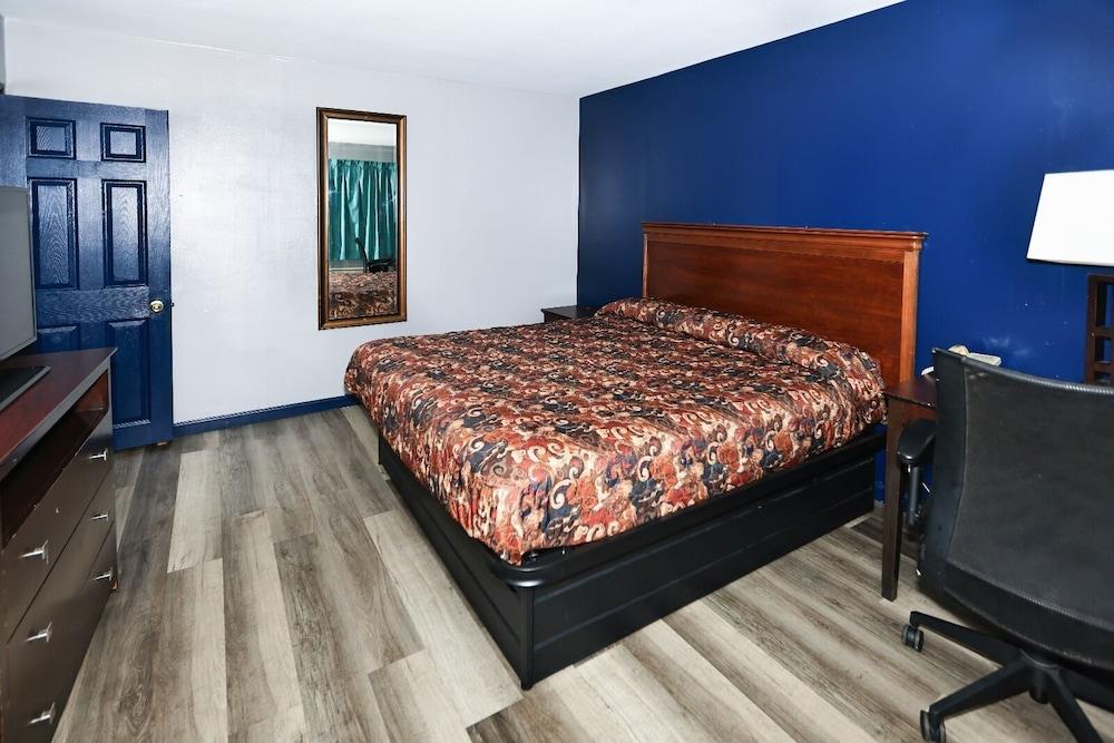 Budget Inn and Suites photo 2