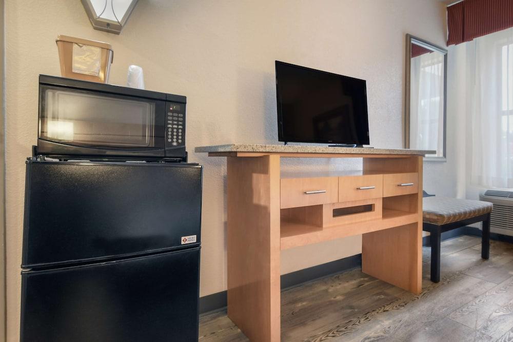 SureStay Plus Hotel by Best Western Tarboro photo 16