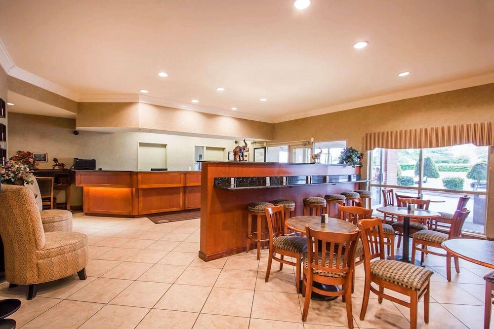 Quality Inn & Suites Germantown North photo 24