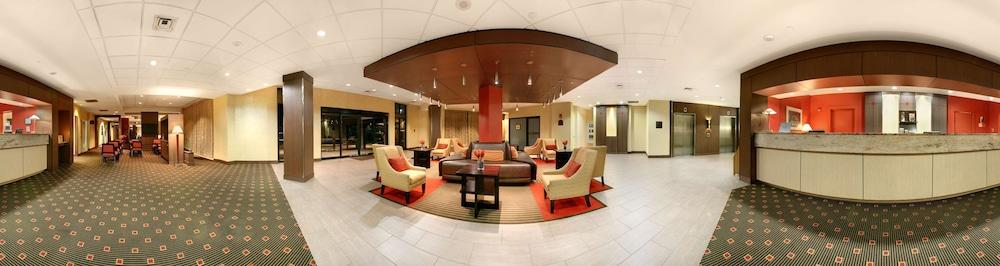 DoubleTree by Hilton Hartford - Bradley Airport photo 1