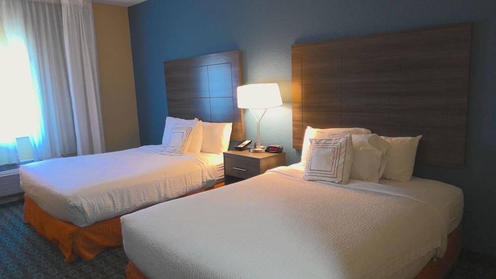 Baymont by Wyndham Tulsa photo 17