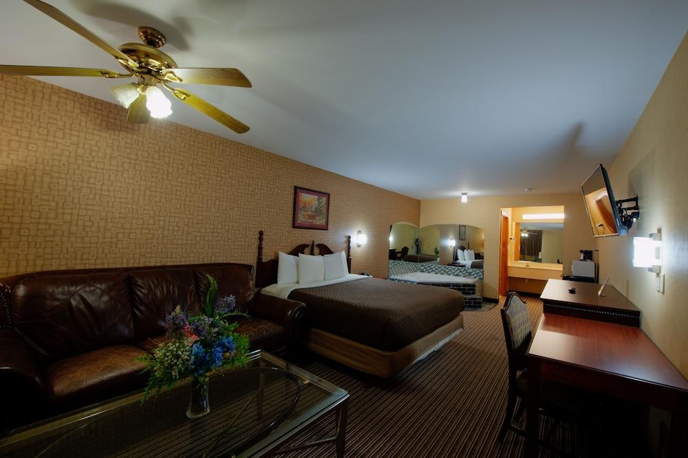 Brentwood Inn & Suites photo 4