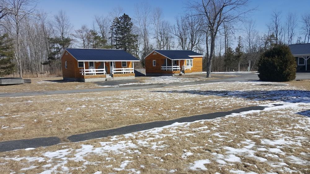 Rip Van Winkle Motel photo 32