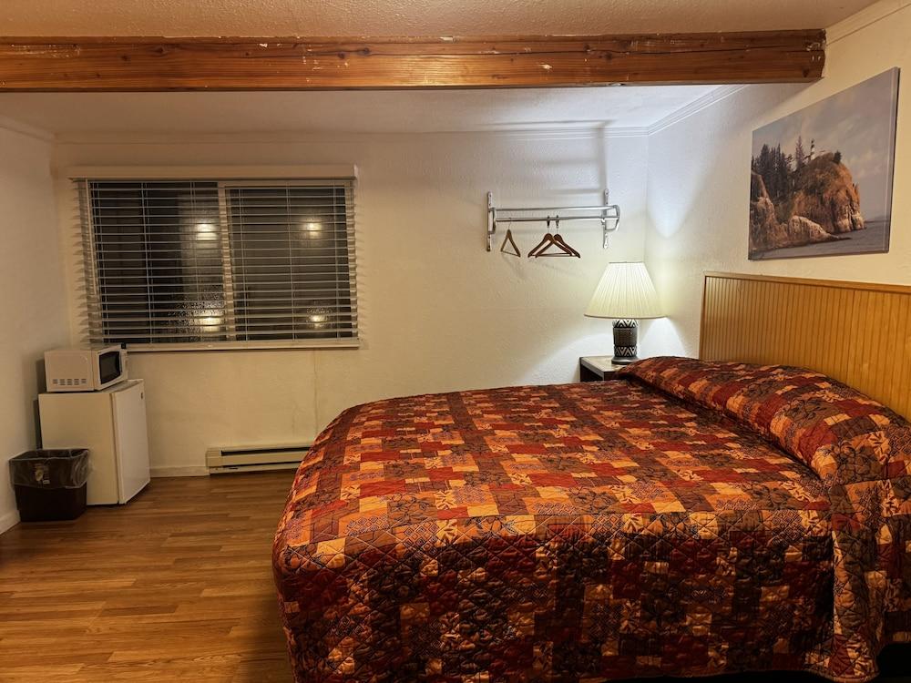Heidis Inn Ilwaco photo 47