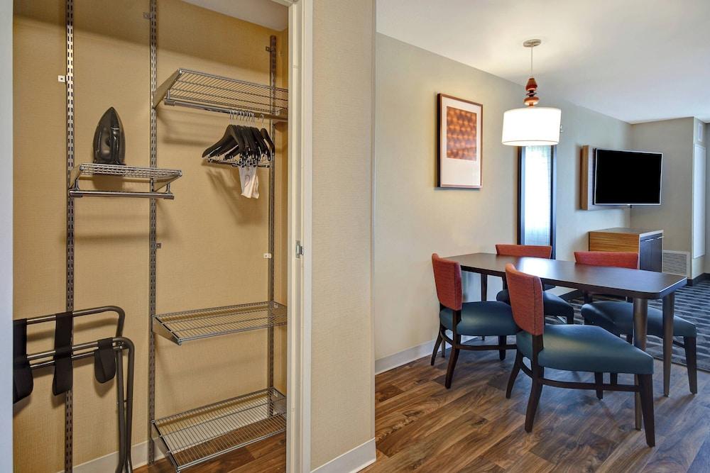 TownePlace Suites by Marriott Las Vegas Airport South photo 9