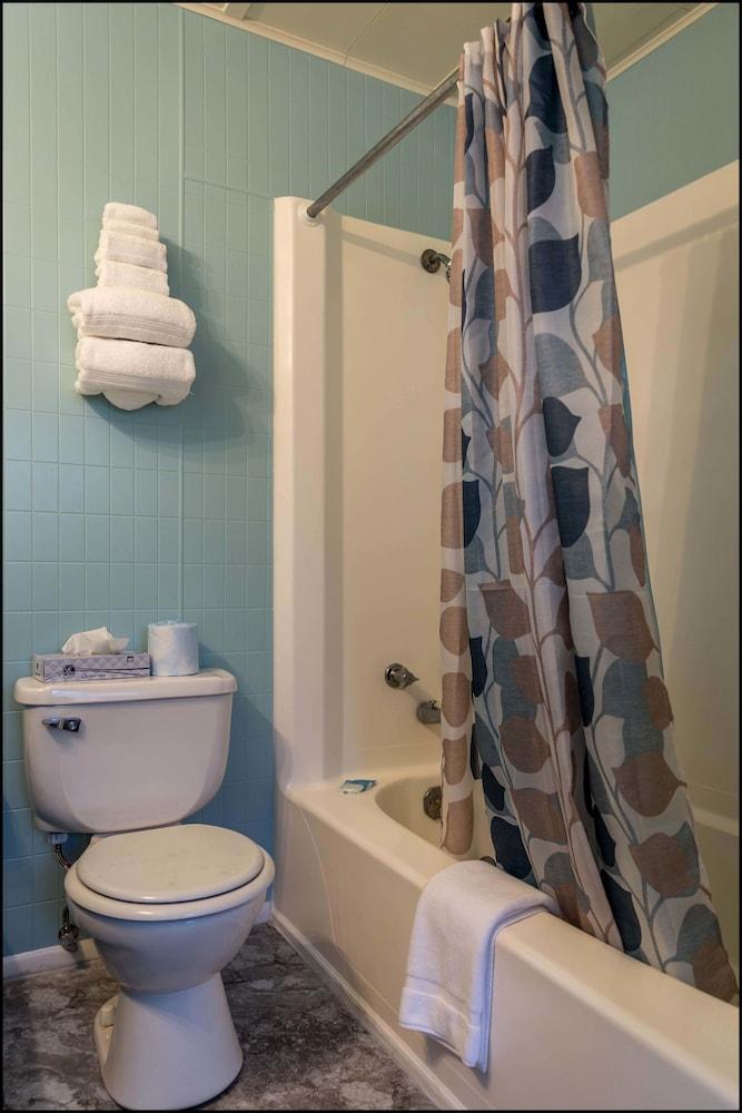 Marina Inn & Event Center photo 51