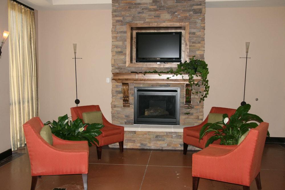 Hampton Inn Jacksonville-Anniston Area photo 3