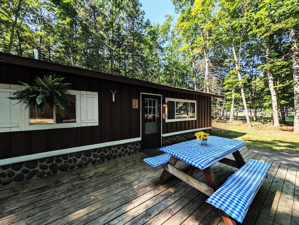 POV Lake Resort & Glamping Campground photo 12