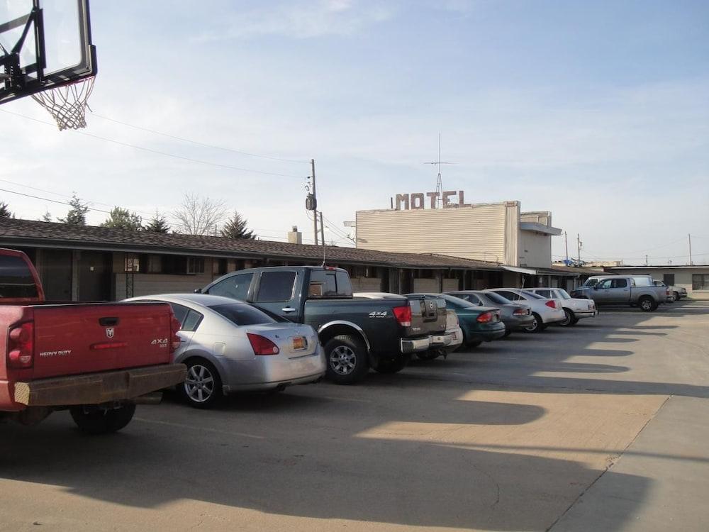 Trails West Motel photo 14