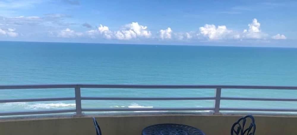 Ocean Walk Resort photo 4