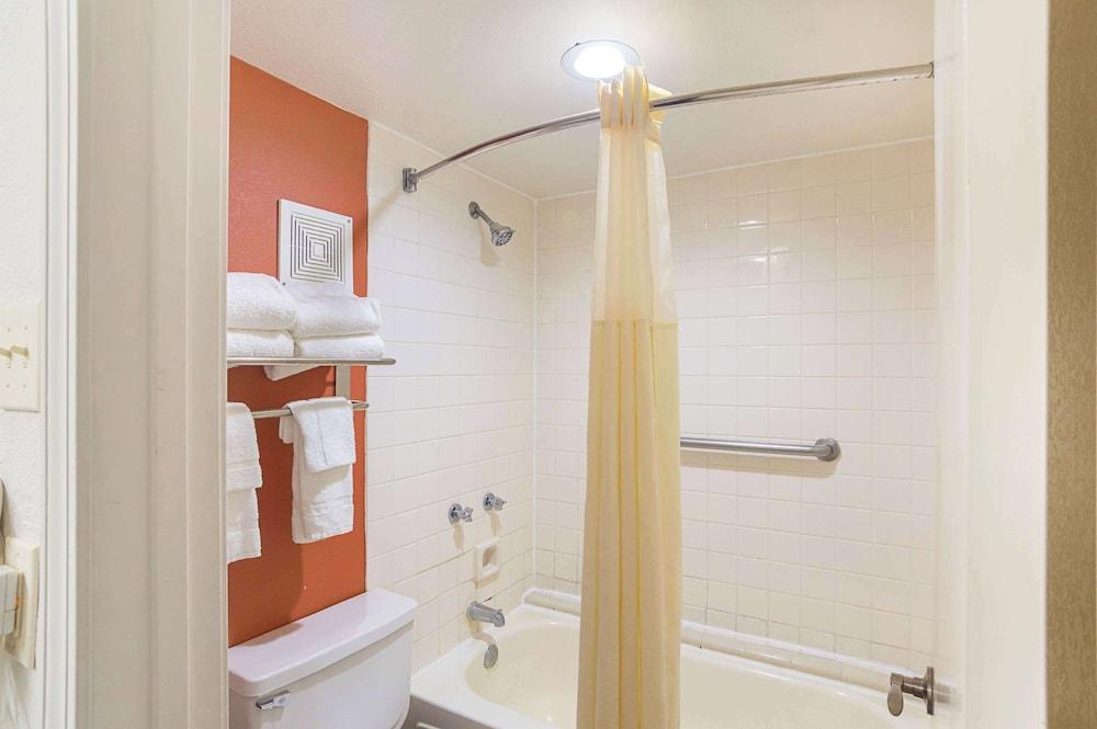 Quality Inn Amarillo East photo 14