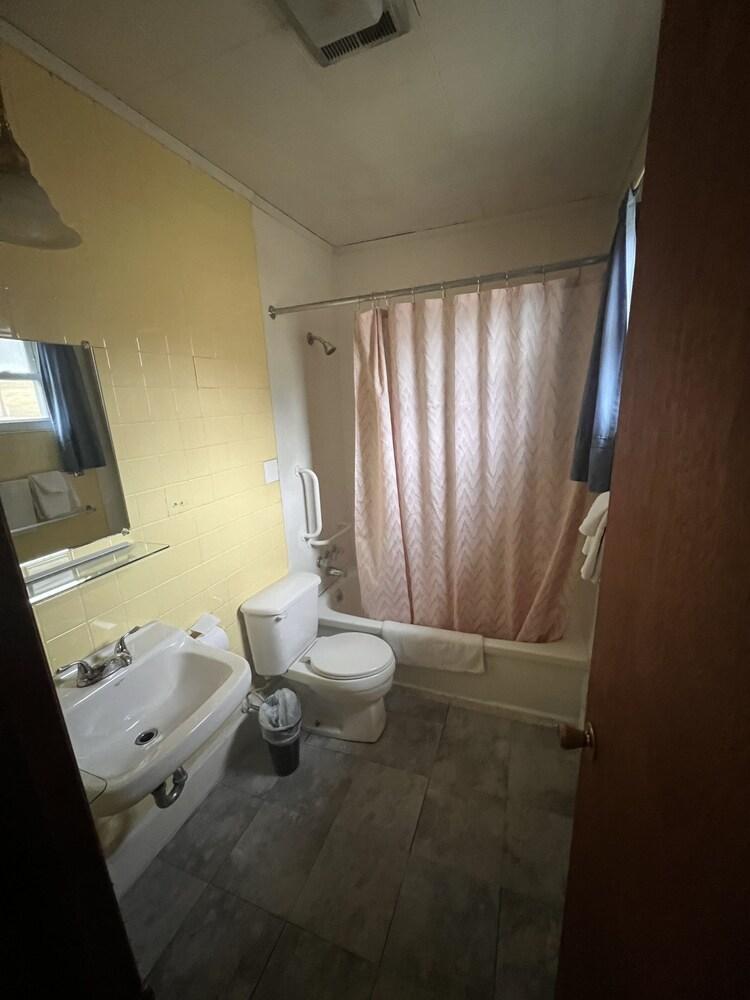 Troy Motel photo 19