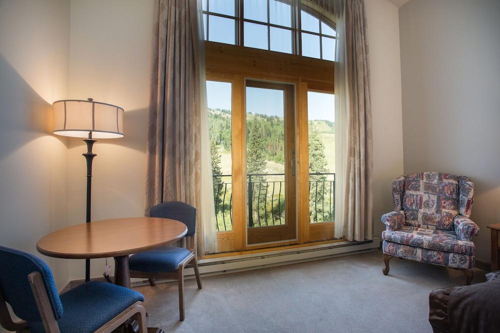 The Inn at Solitude photo 48