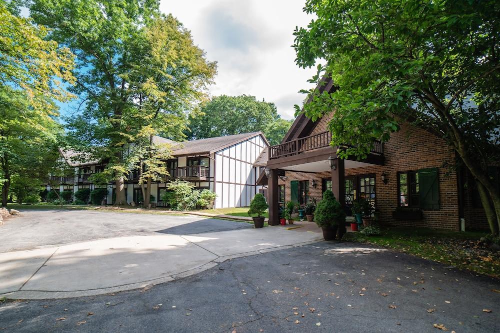 Spring House Inn photo 13