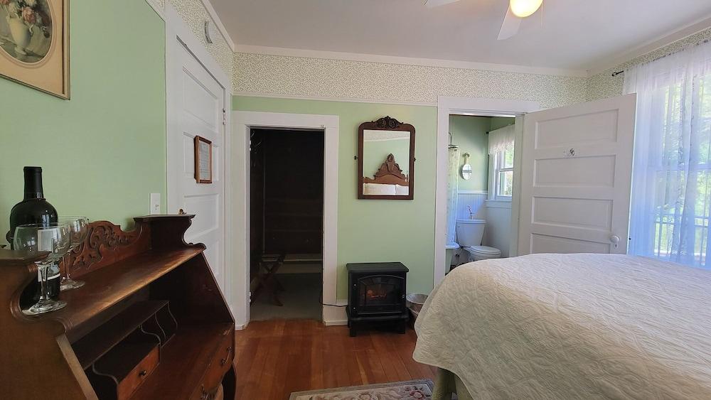 The Historic Requa Inn photo 26