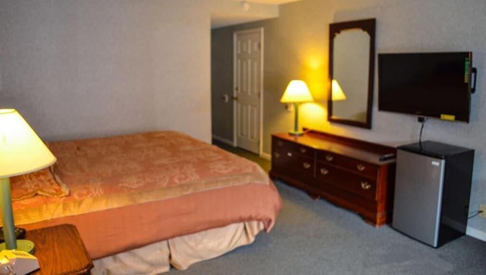 Surrey Inn Ashland photo 43