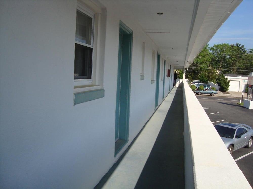 Budget Inn Motel Suites photo 4
