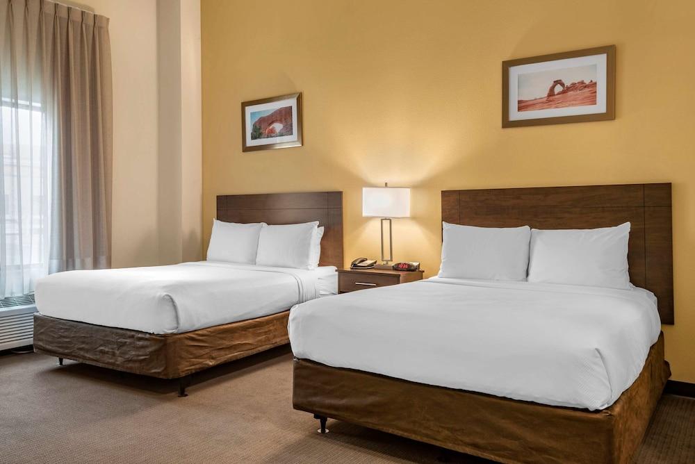 MainStay Suites Moab near Arches National Park photo 12