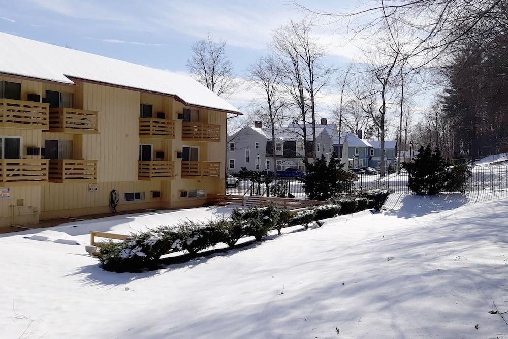 Iron Horse Inn photo 11