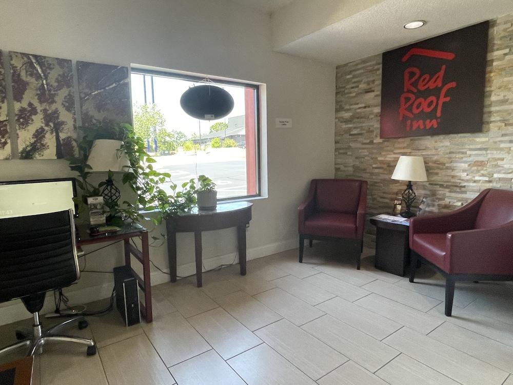 Red Roof Inn Branson photo 6