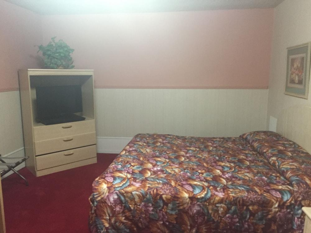 Carlin Villa Motel photo 8