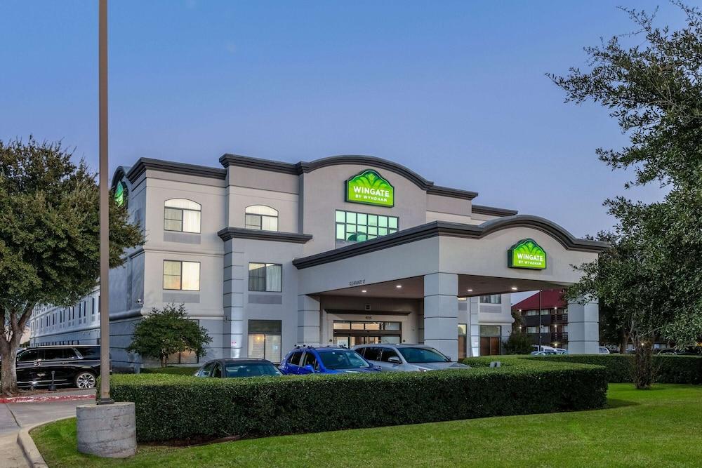 Wingate by Wyndham DFW / North Irving photo 10
