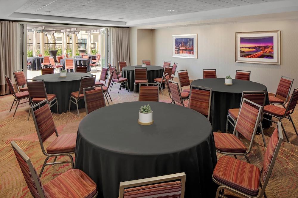 Hotel Indigo Austin Downtown - University by IHG photo 26