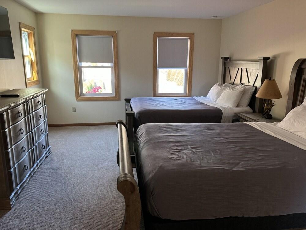 Mohican Resort Motel photo 6