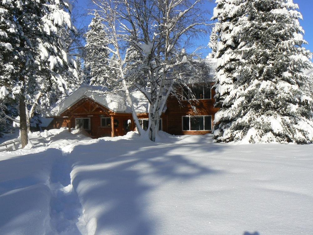 Smoky Bear Ranch Bed & Breakfast & Cabins photo 47