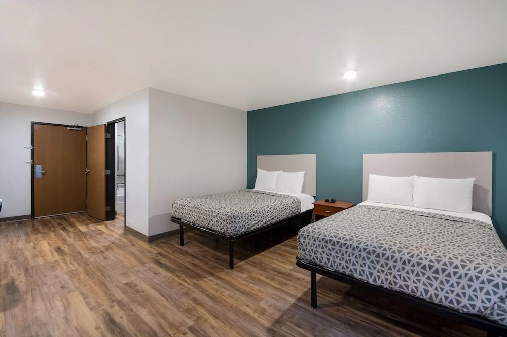WoodSpring Suites Macon North I-75 photo 3
