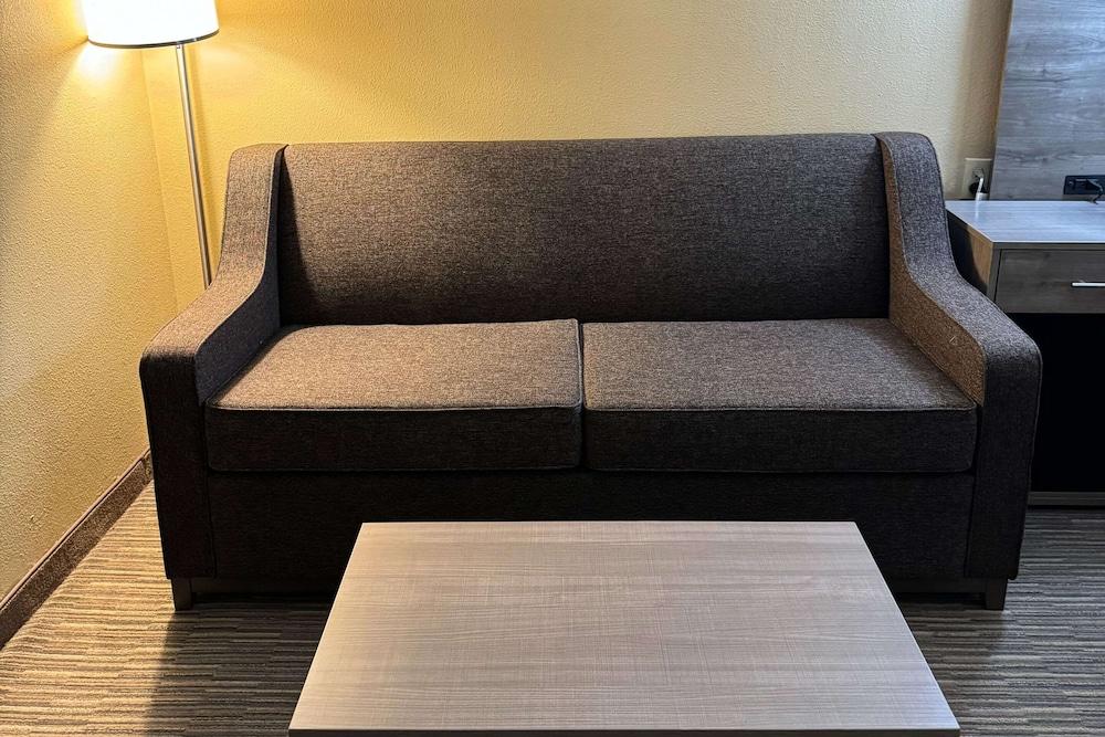 Quality Inn Forsyth - Decatur photo 26