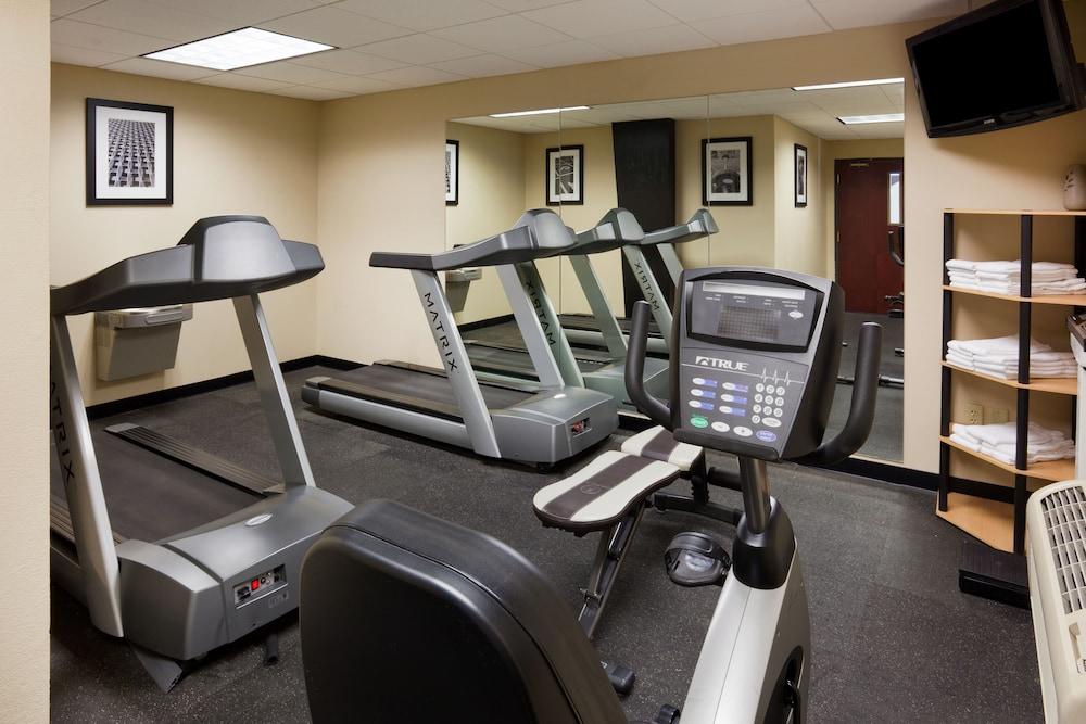 Holiday Inn Express & Suites Aberdeen by IHG photo 23