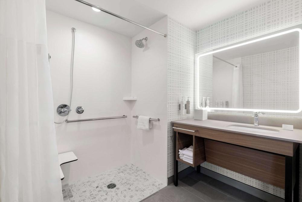 Hampton Inn & Suites Corona, Ca photo 48