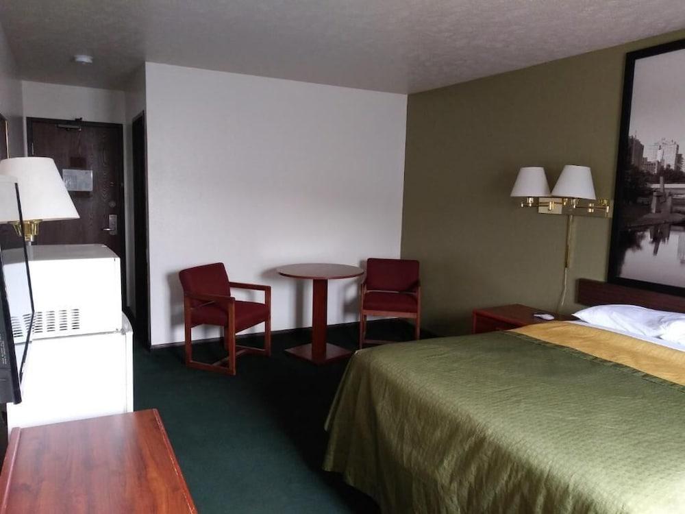 Ainsworth Inn photo 17